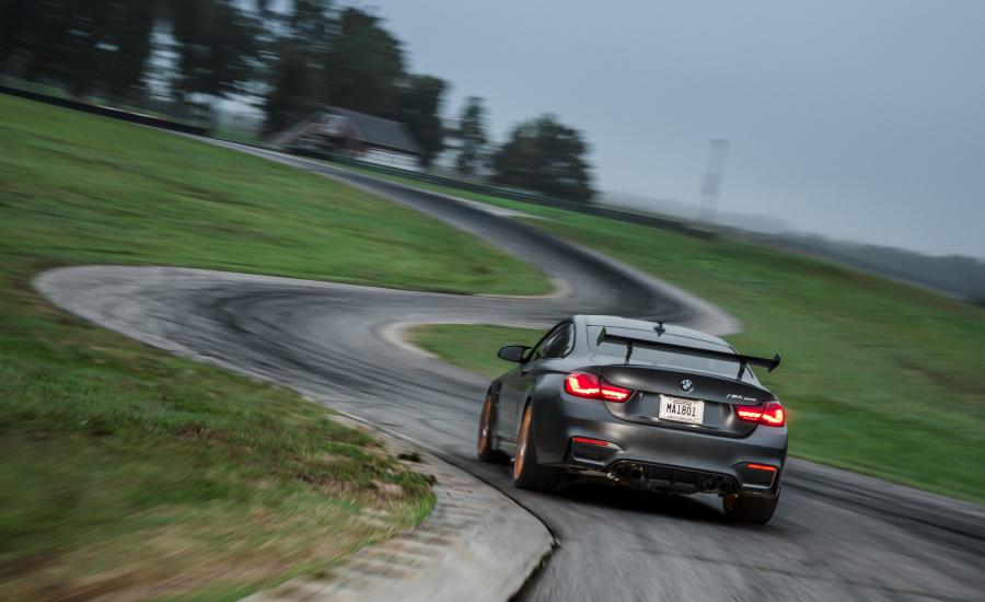  BMW M4 GTS 2016 года  (NA) (фото 5 из 11)
